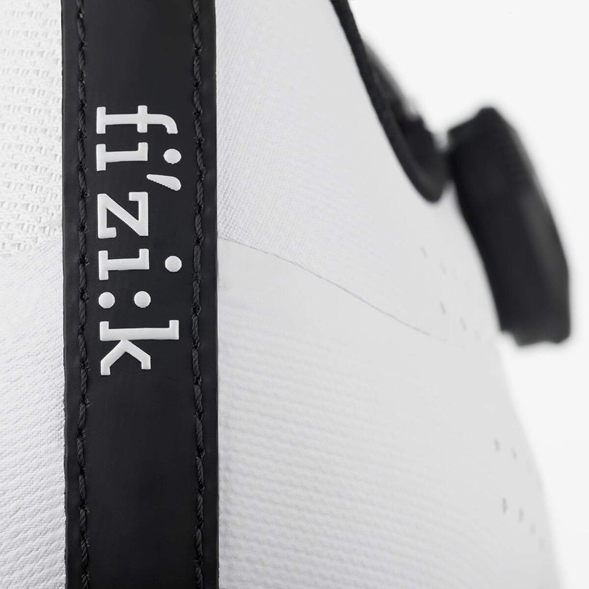 FIZIK BUTY TEMPO OVERCURVE R4 WHITE - BLACK