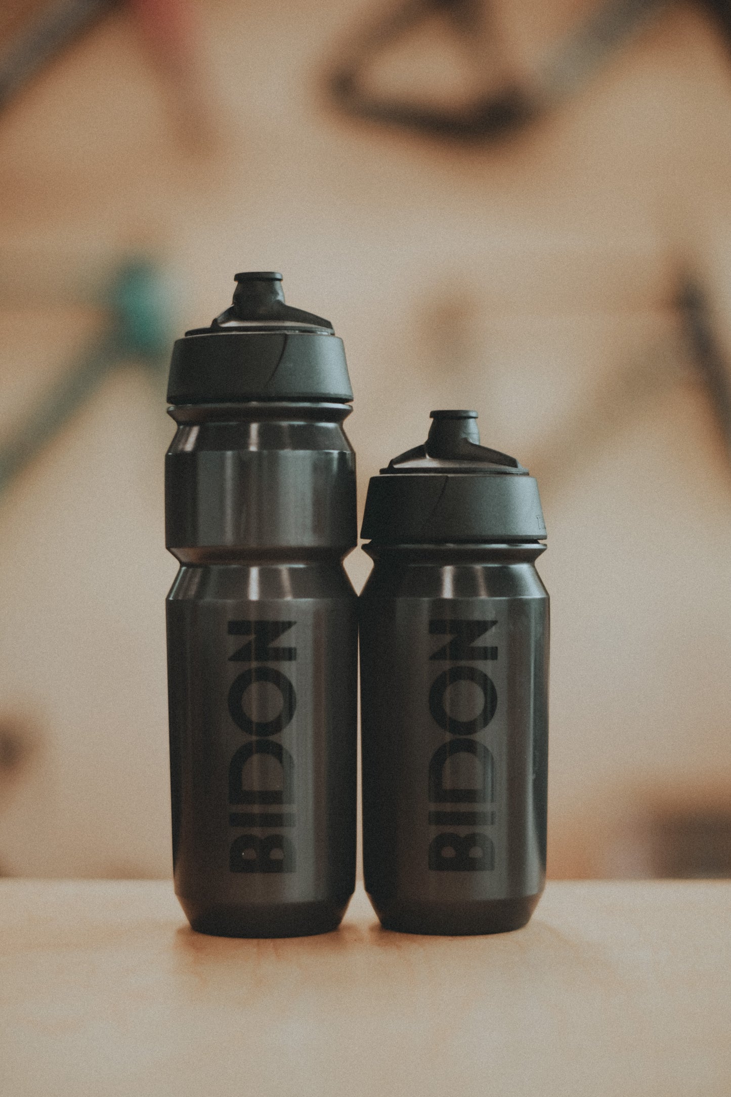 Bidon marki BIDON - black transparent 750ml