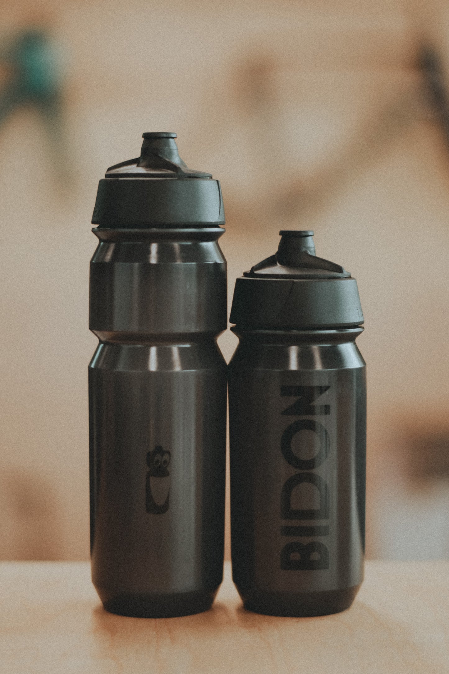 Bidon marki BIDON - black transparent 750ml