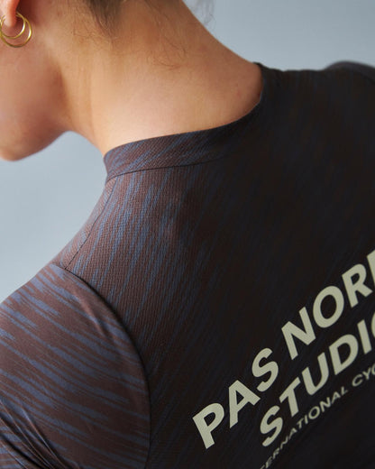 Pas Normal Studios Women's Solitude Jersey - Dark Navy / Light Brown