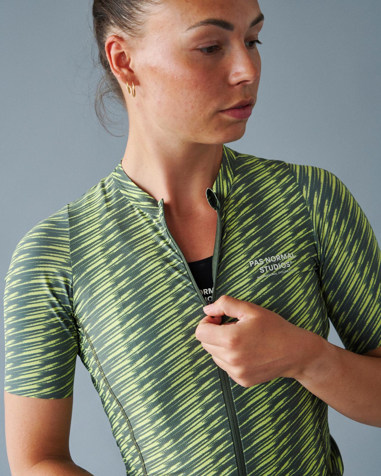 Pas Normal Studios Women's Solitude Jersey - Dark Moss / Lime Green