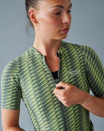 Pas Normal Studios Women's Solitude Jersey - Dark Moss / Lime Green