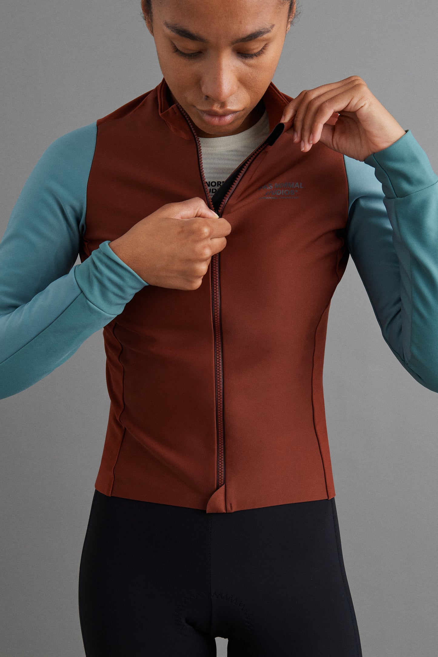 PAS NORMAL STUDIOS Women's Mechanism Thermal Long Sleeve Jersey - Mahogany/Dusty Teal