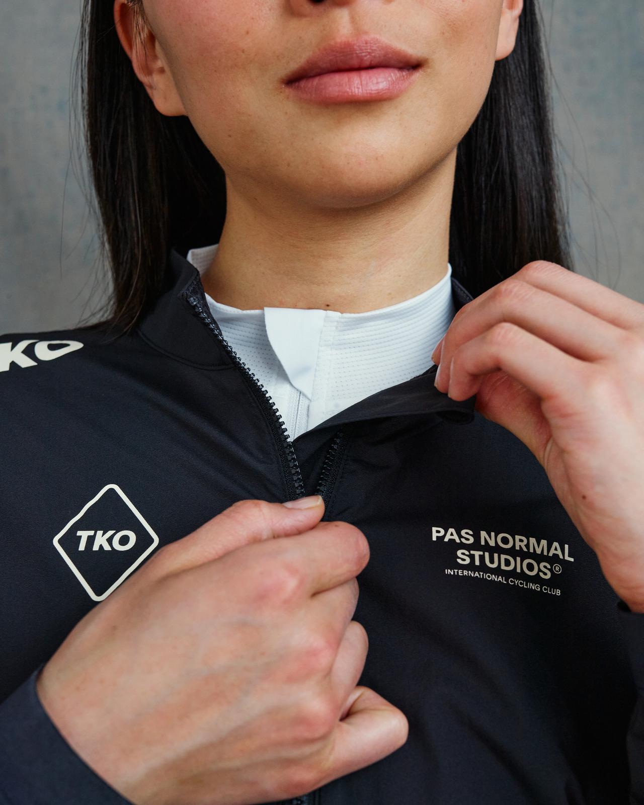 PAS NORMAL STUDIOS T.K.O. Women's Mechanism Stow Away Jacket - Charocal