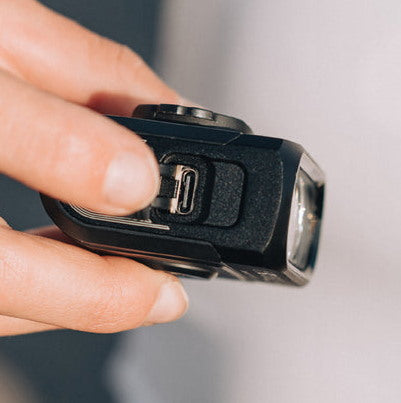 Lampka przednia MAGICSHINE HORI 900 DUAL MOUNTED 900 lumenów, bez uchwytu, bez pilota